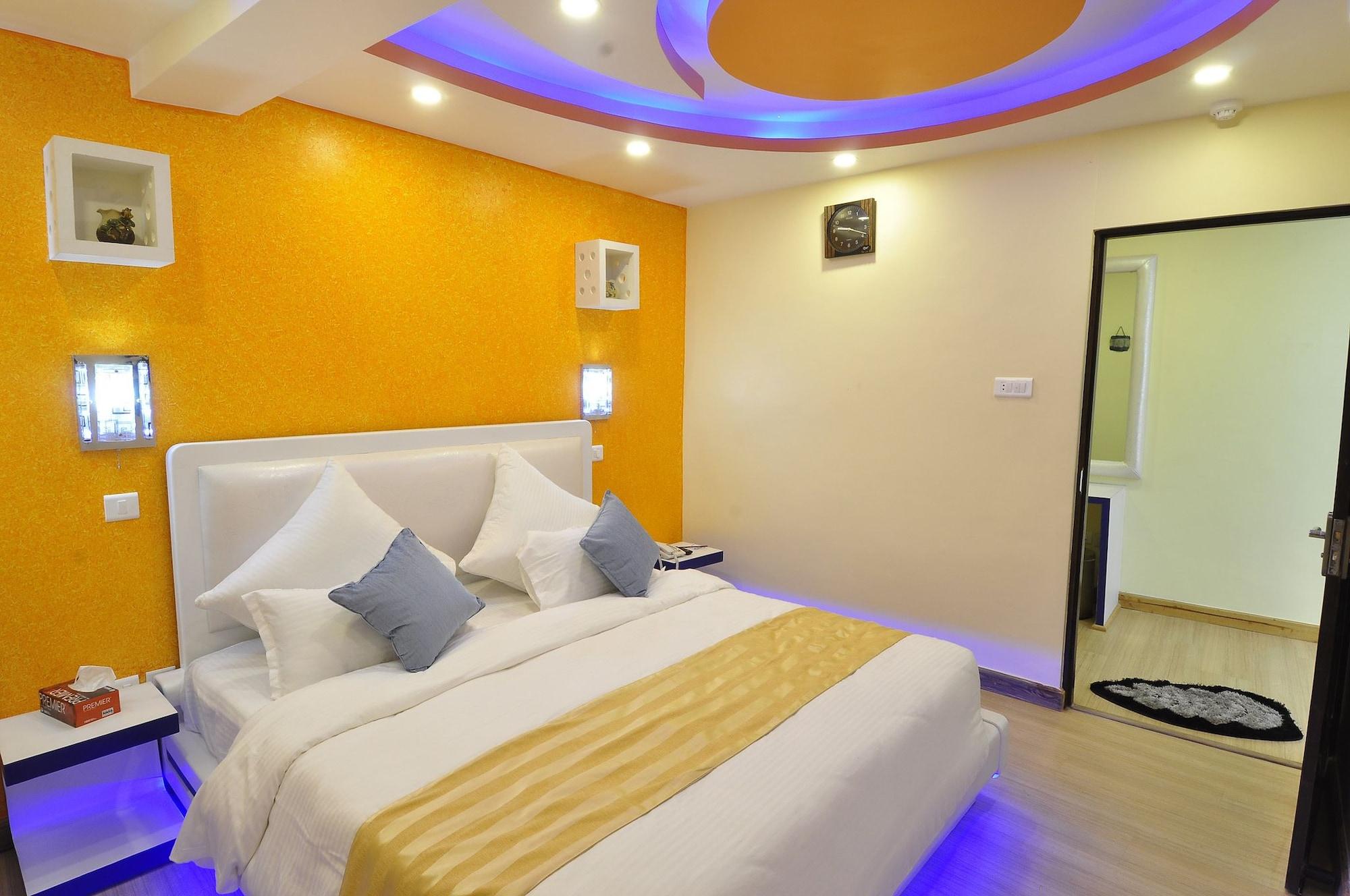 Royal Penguin Boutique Hotel&Spa Katmandou Extérieur photo