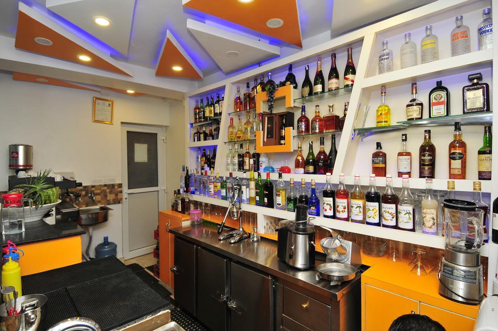 Royal Penguin Boutique Hotel&Spa Katmandou Extérieur photo
