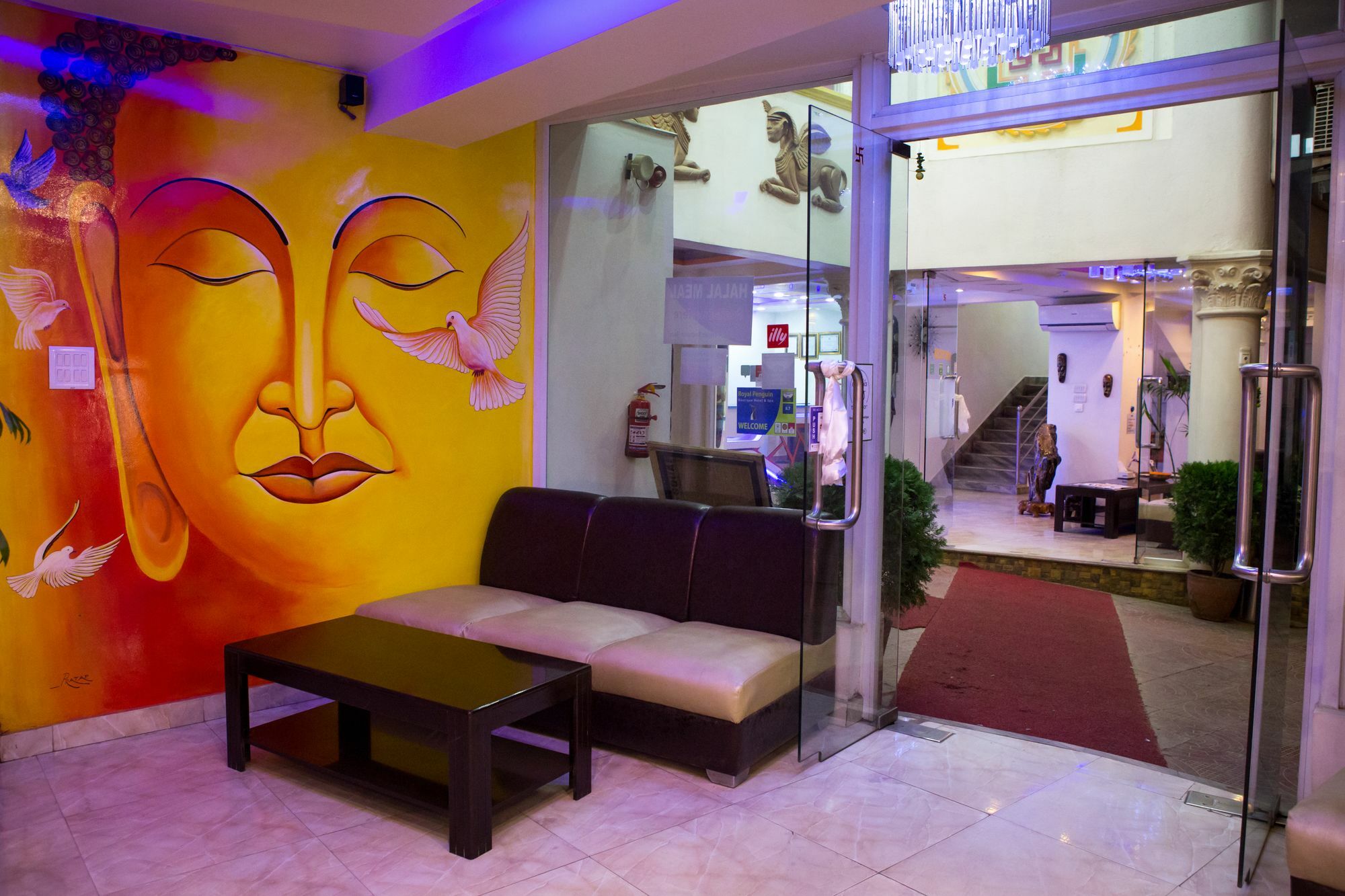 Royal Penguin Boutique Hotel&Spa Katmandou Extérieur photo